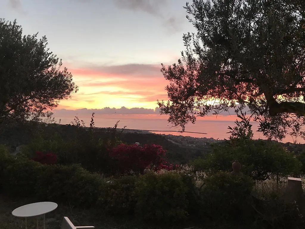 Maison d'hôtes Giardino Di Sicilia à SantʼAgata di Militello